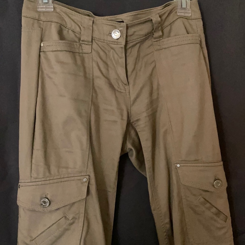 White House Black Market. Tan ankle pants. Size: 00
